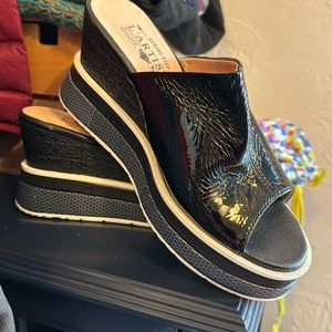 L’Artiste black patent platform sandals - size 38 worn once